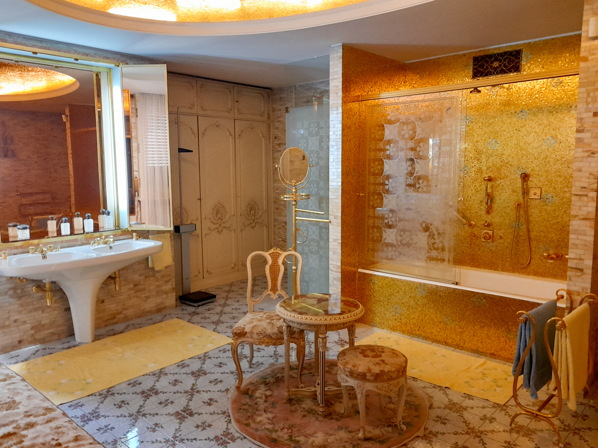 36 Hours In Bucharest Romania An Itinerary Travelling Han 36-hours-in-bucharest-romania-an-itinerary-travelling-han