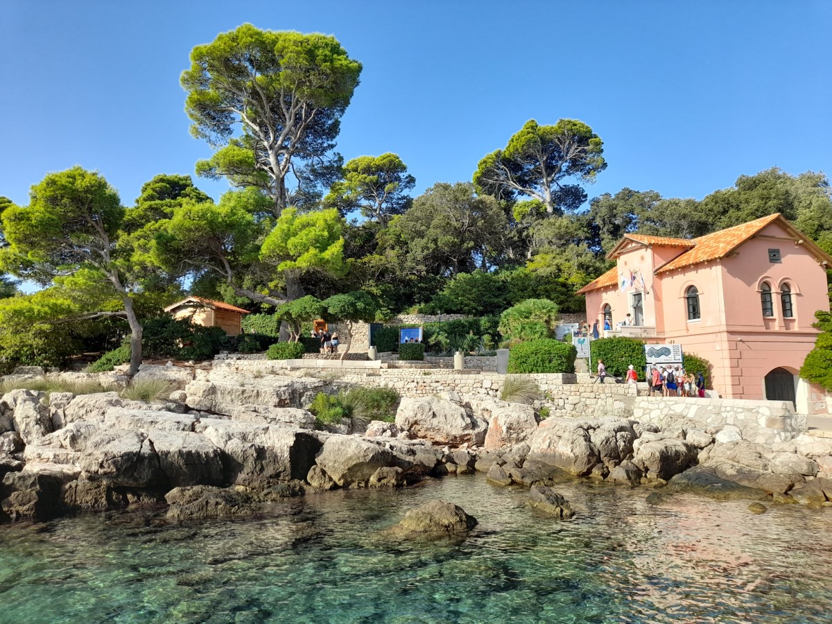 A Guide to Lokrum Island (& How to get there from&nbsp;Dubrovnik)