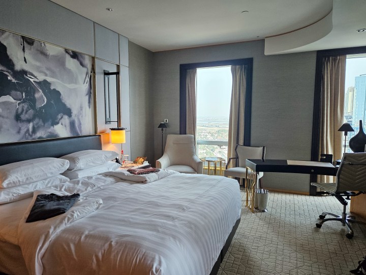 Shangri-La Dubai room