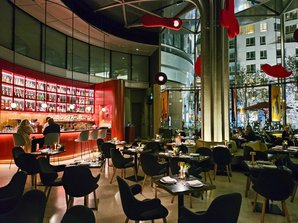 Tozi, Art'Otel Battersea