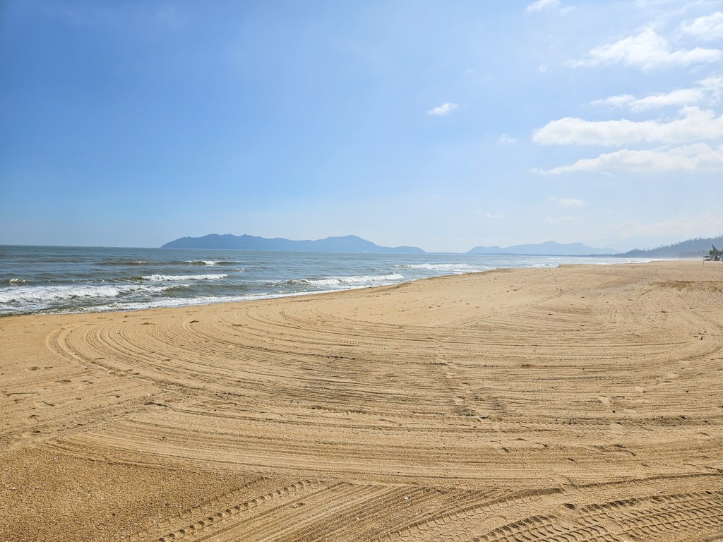 Banyan Tree Lang Co Beach