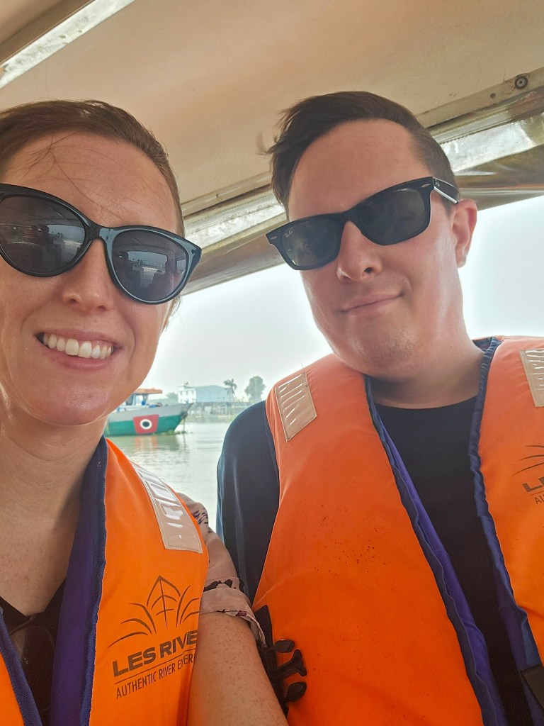 Les Rives speedboat trip to Cu Chi Tunnels