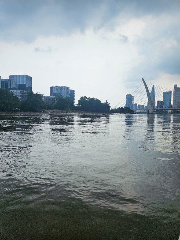 Les Rives speedboat trip to Cu Chi Tunnels