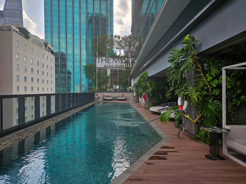 Hilton Saigon Pool
